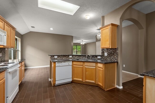 Building Photo - 20123 Glen Burn Ct