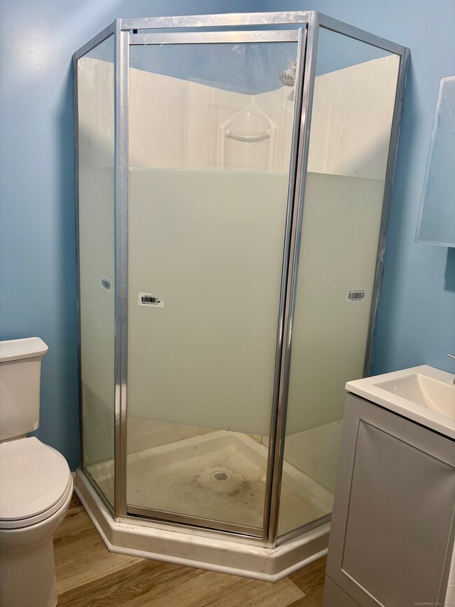 Building Photo - 35 James St