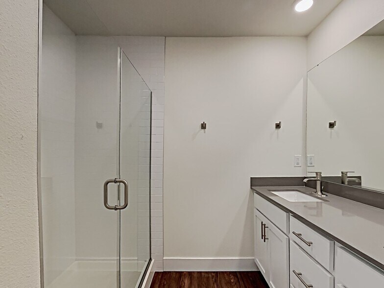 Building Photo - 7614 Verona Loop
