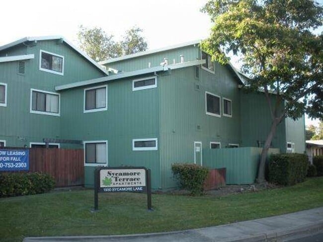 Building Photo - 162r