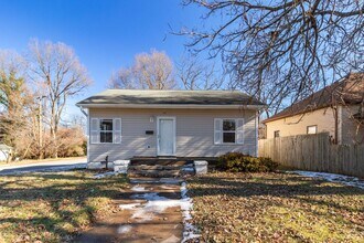 Building Photo - Cozy Home located in Greensboro