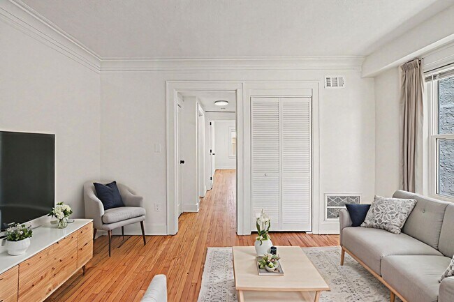 Interior Photo - The Bristol Apartments