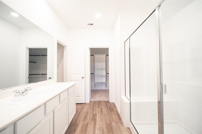 Building Photo - 2611 Olivine Stone Dr