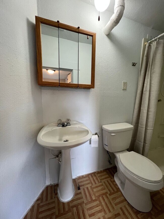 Building Photo - 93754