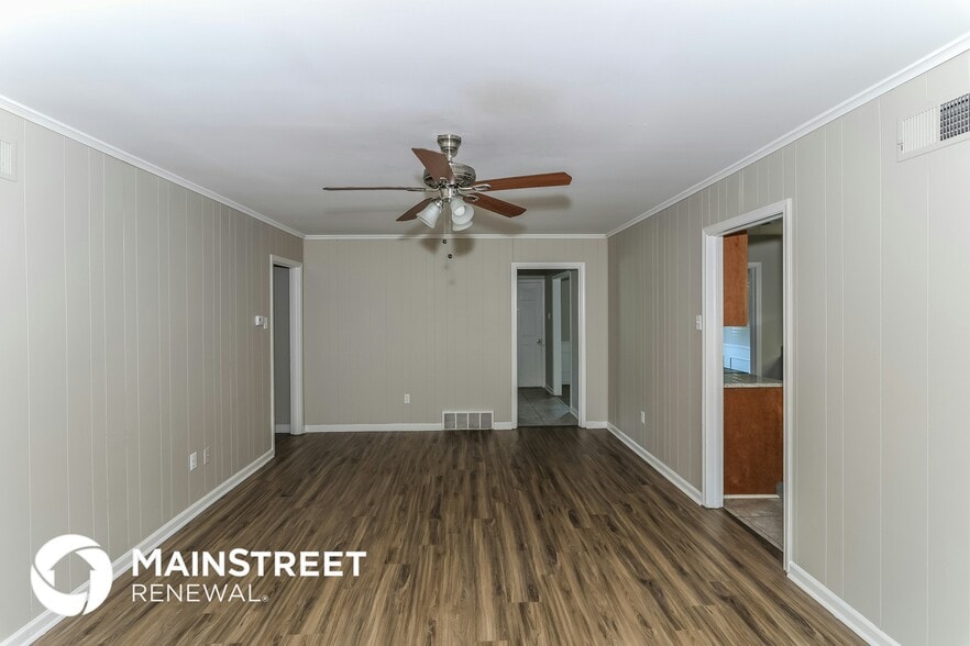 Building Photo - 6350 Limewood Ave