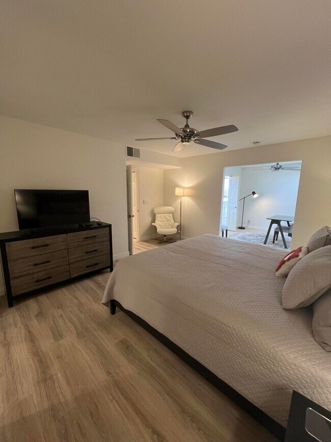 Building Photo - 289 Castellana N