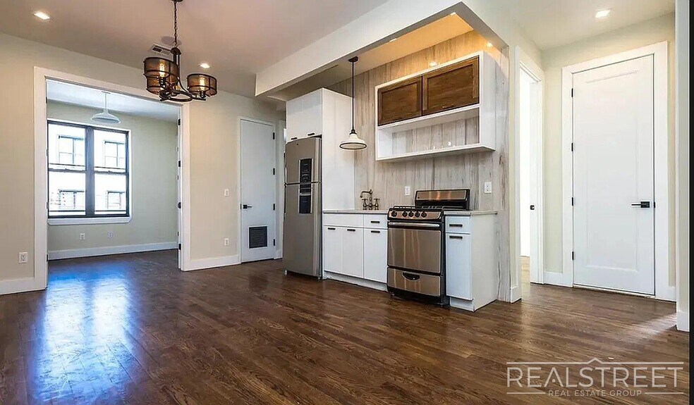 Building Photo - Stockholm Street