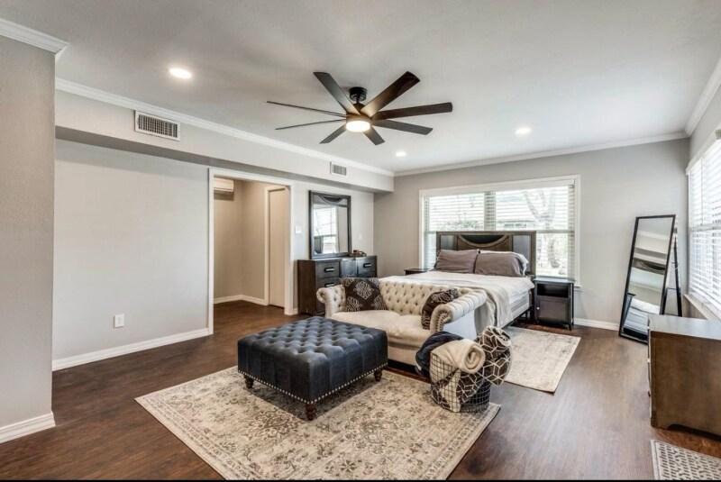 Building Photo - 3624 W Biddison St