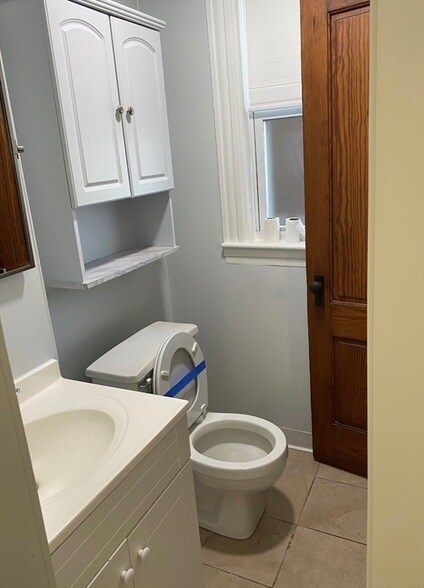 Building Photo - 11 Dupont St