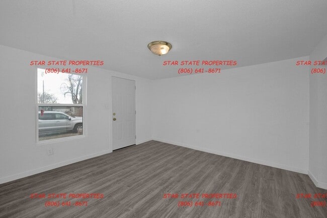 Building Photo - 1 Bedroom- Pay Electric only.