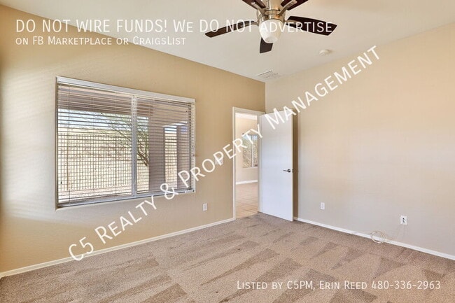 Building Photo - 3335 E Yucca St