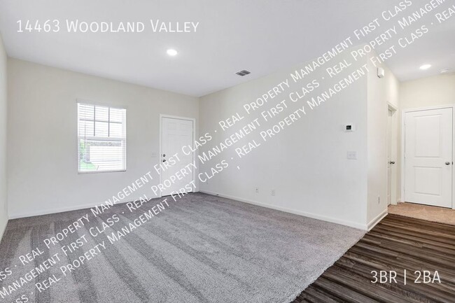 Building Photo - 14463 Woodland Vly