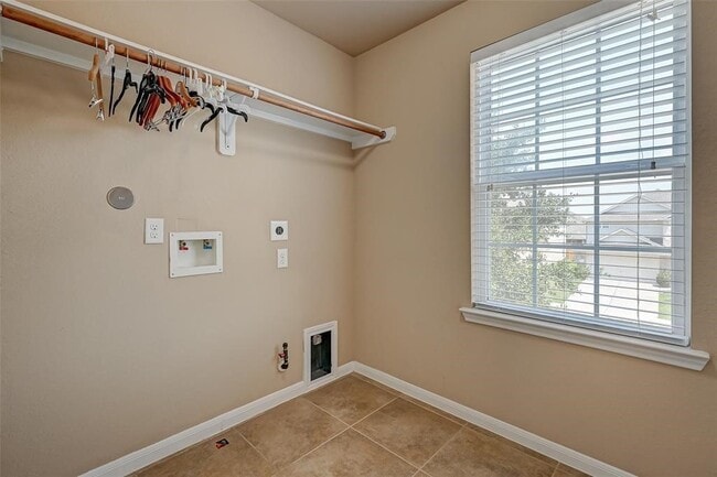 Building Photo - 18211 Cimmaron Oak Ln