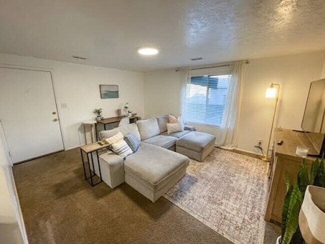 Building Photo - 1B/1B Pet Friendly Apartment South of BYU