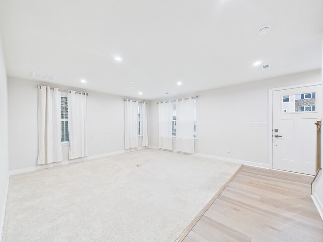 Building Photo - 1416 Bridgeford Dr NW