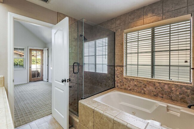 Building Photo - Stand Alone in Golden Hills of Redondo Beach!