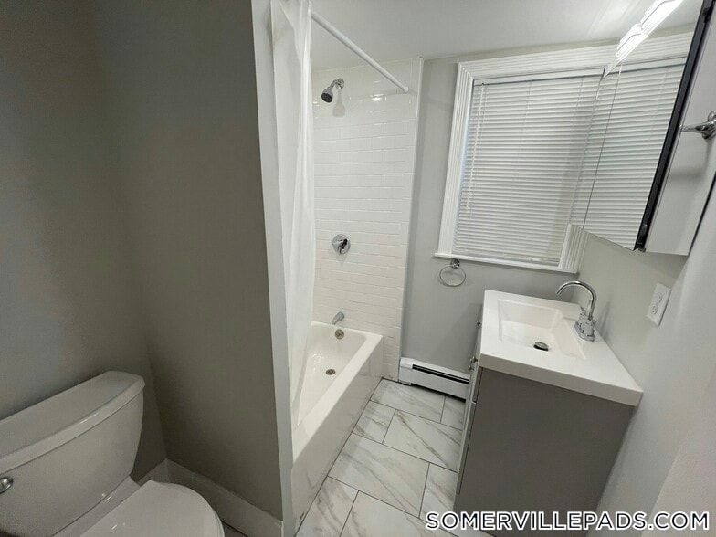 Building Photo - 309 Highland Ave