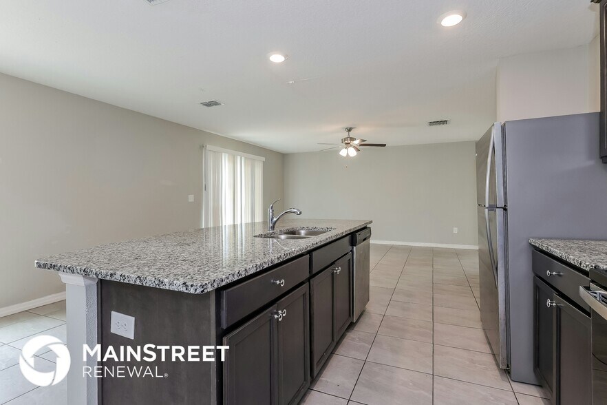 Building Photo - 1707 Sail Ct