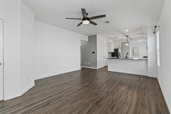 Building Photo - 308 Majestic Cedar Ct