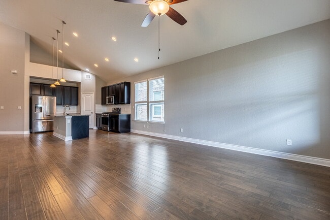 Building Photo - 27462 Paraiso Sands