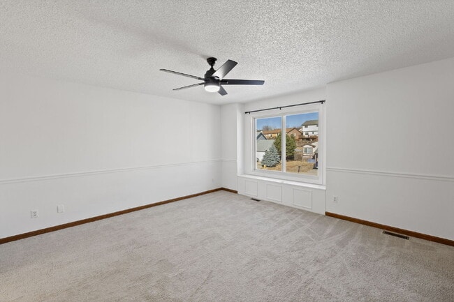 Building Photo - Spacious 6-Bedroom / 3.5-Bath Home — Great Location + Solar Savings!