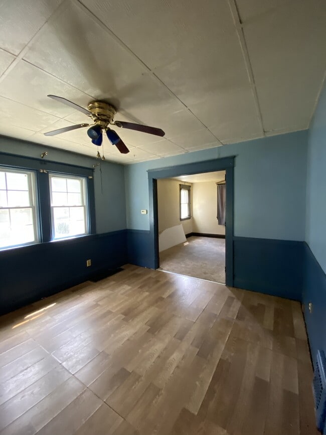 Building Photo - 523 New Castle Ave