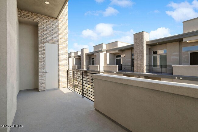 Building Photo - 1927 S Recker Rd