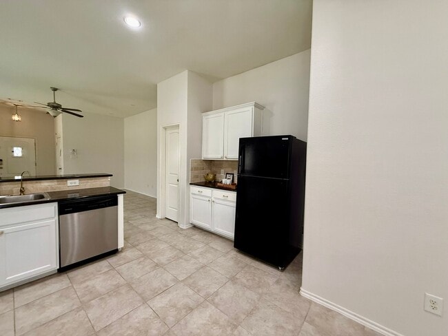 Building Photo - 3643 Goldleaf Trail Dr