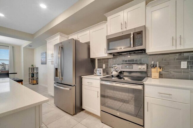 Building Photo - 4721 Clock Tower Dr