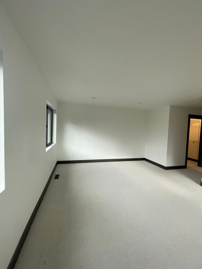 Building Photo - Whitefish Landing Town House