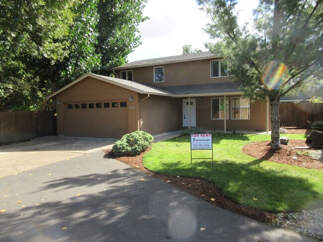 Primary Photo - Large Three Bedroom Home, Landscaping Prov...