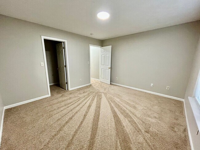 Building Photo - 219 Simba Way