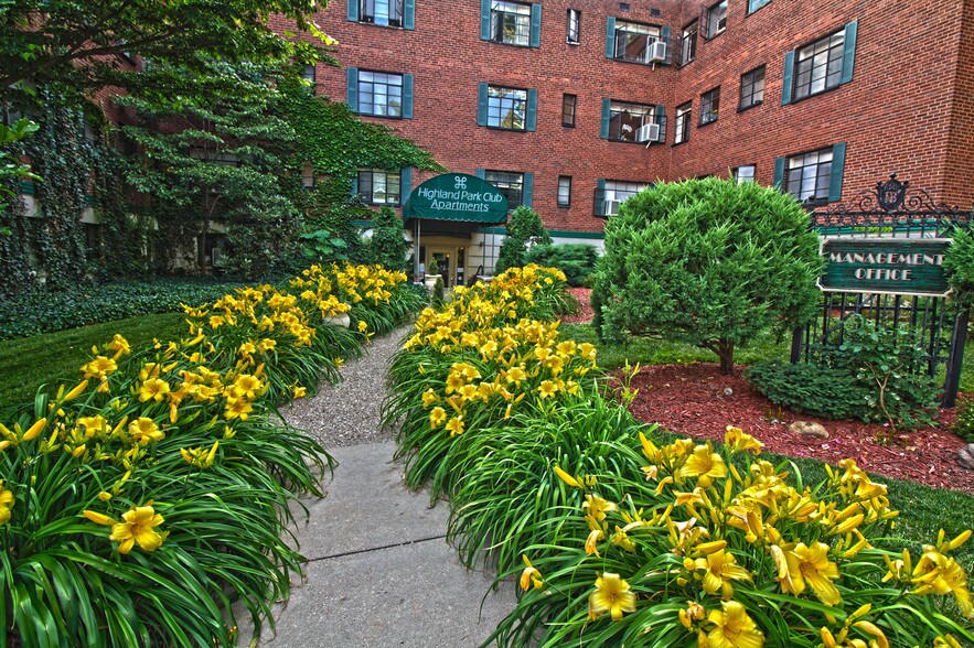 Highland Park Club Apartments 1001 N Negley Ave Pittsburgh PA 15206