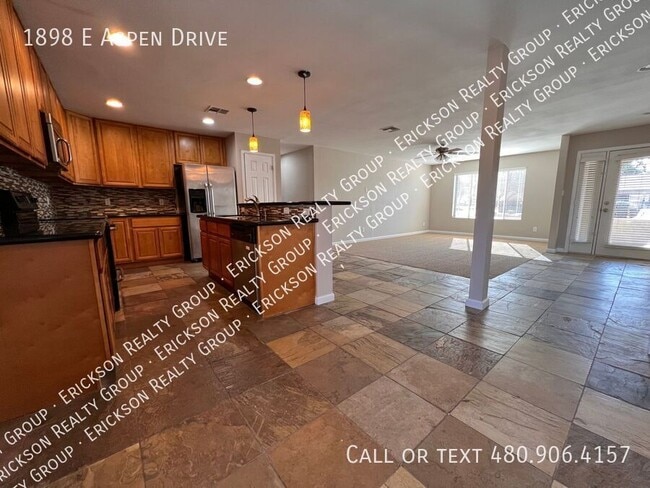 Building Photo - 1898 E Aspen Dr