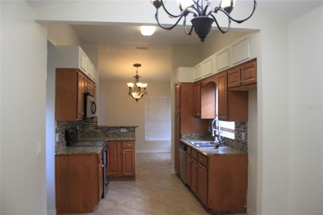 Building Photo - 10579 Satinwood Cir