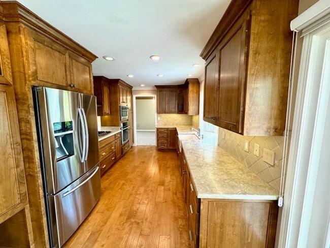 Building Photo - Wonderful 2 story home in Walnut Creek nea...