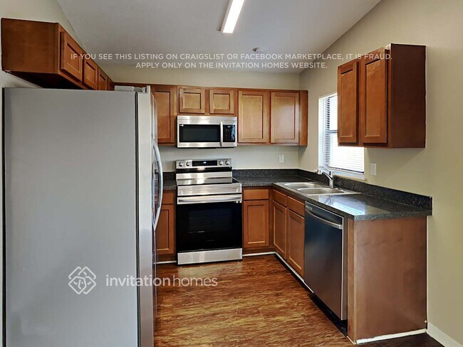 Building Photo - 716 Waterbridge Dr