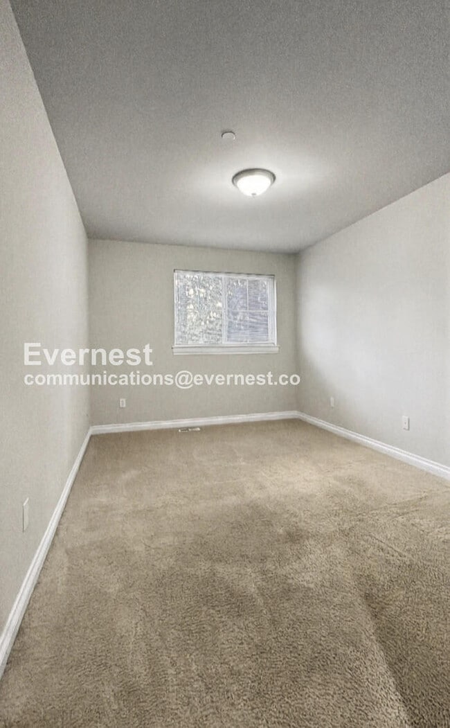 Building Photo - 18822 1st Ave NW