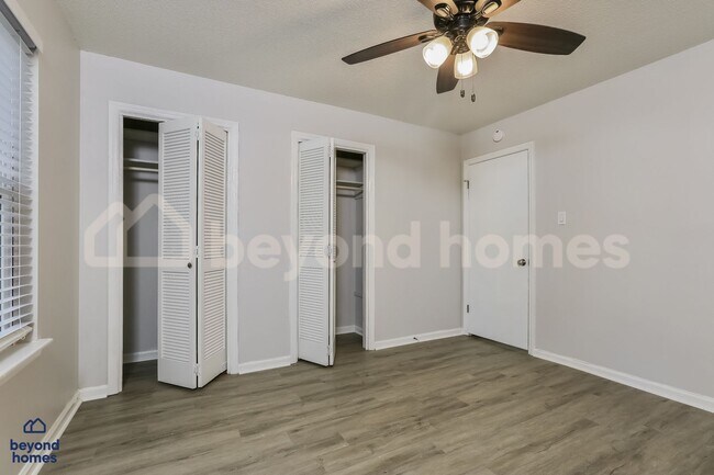 Building Photo - Ready to upgrade your lifestyle in Colony West? 3 Bed 2 Bath Home