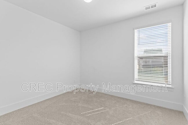 Building Photo - 1223 Homecoming Blvd