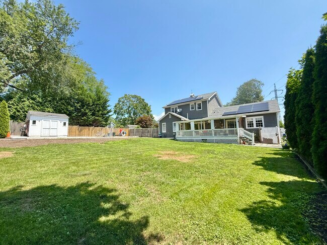 Building Photo - 3 Turnabout Ln