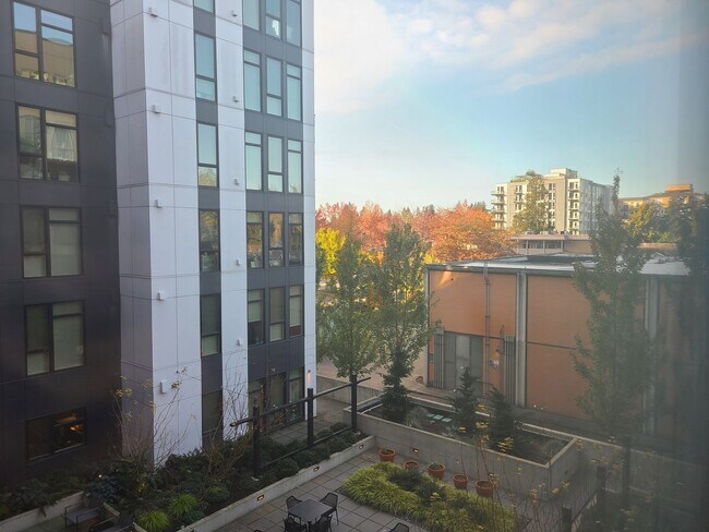 Building Photo - Mira Flats unit #324 Contemporary Open 1Bd...