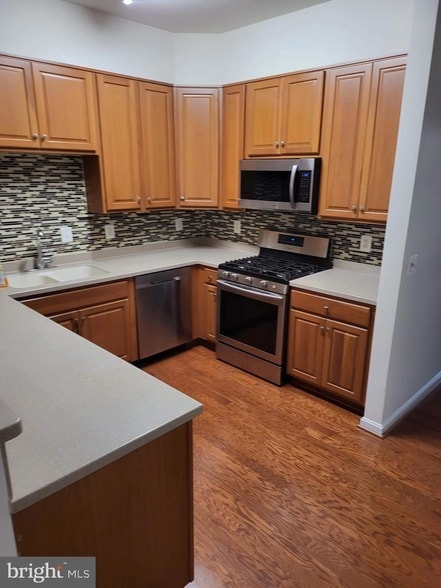 Building Photo - 13945 Hollow Wind Way