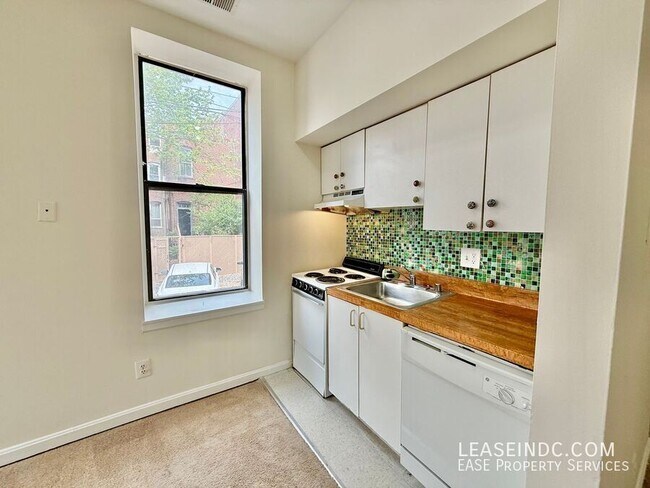 Building Photo - 1532 15th St NW