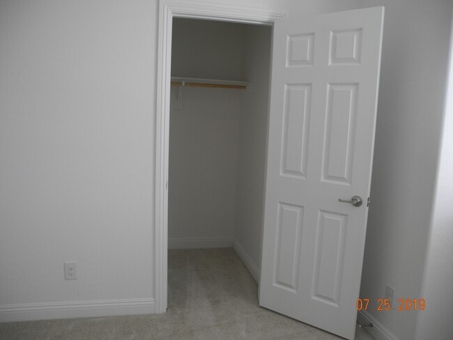 Building Photo - 1051 Whitworth Ave