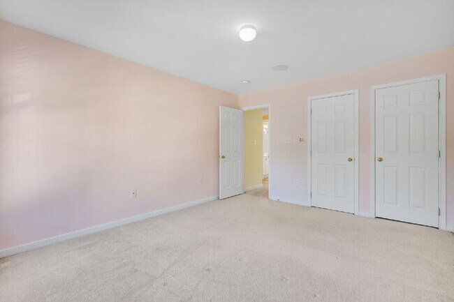 Building Photo - Spacious 5 Bedroom Home in FoxCreek – Available Now – $3,695/mo