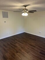 Building Photo - 7673 Brams Hill Dr