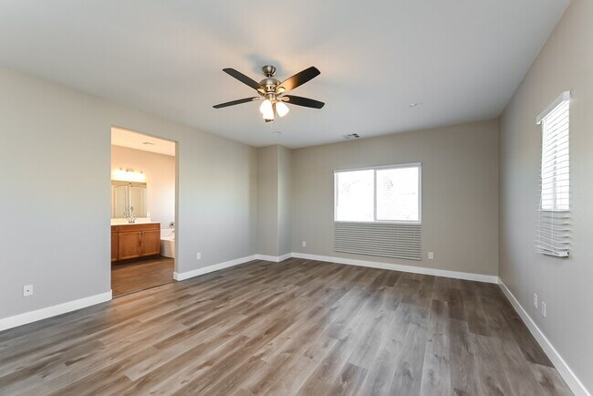 Building Photo - 10473 Asana St