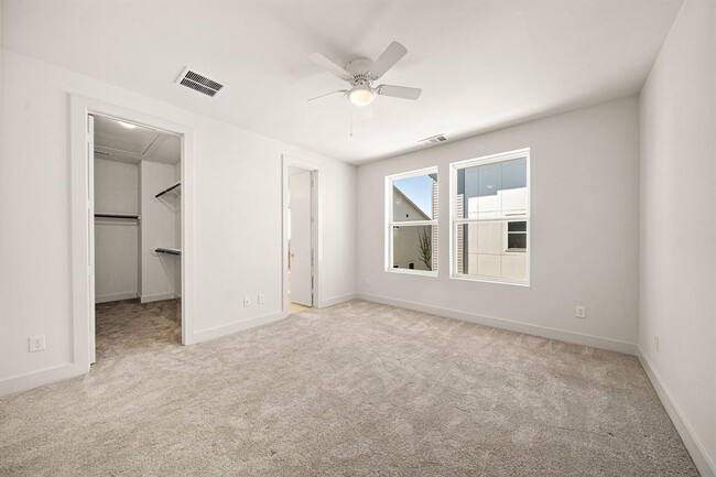 Building Photo - 4810 Martin Oaks Ln