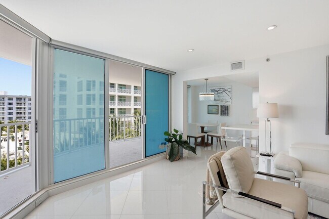 Building Photo - 3210 S Ocean Blvd